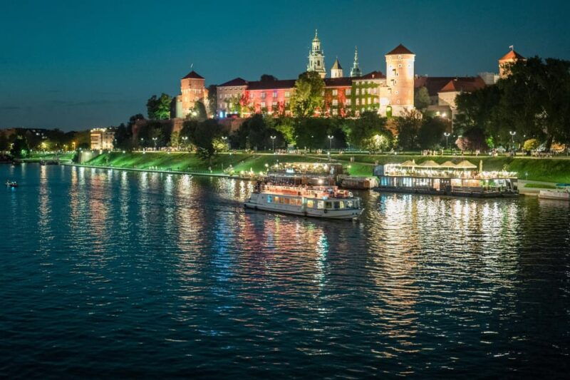 cracow-private-evening-boat-tour