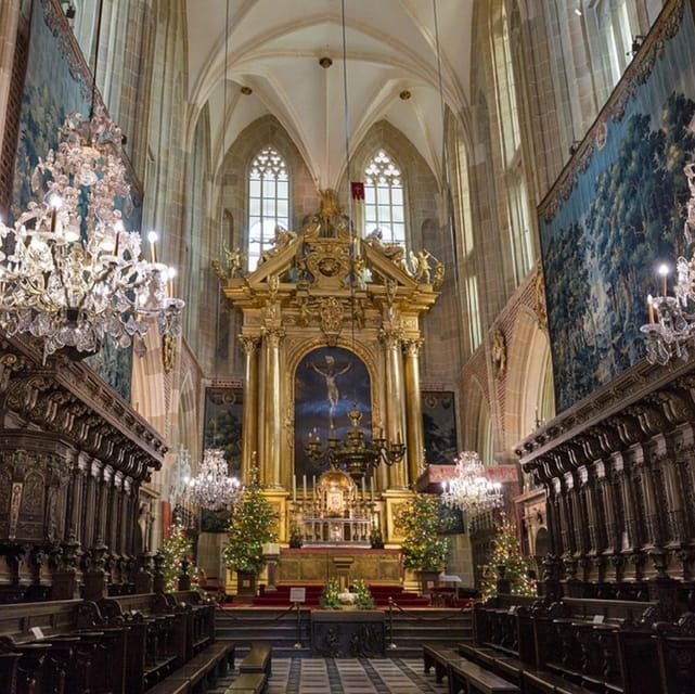 cracow-rynek-underground-wawel-castle-cathedral-tour