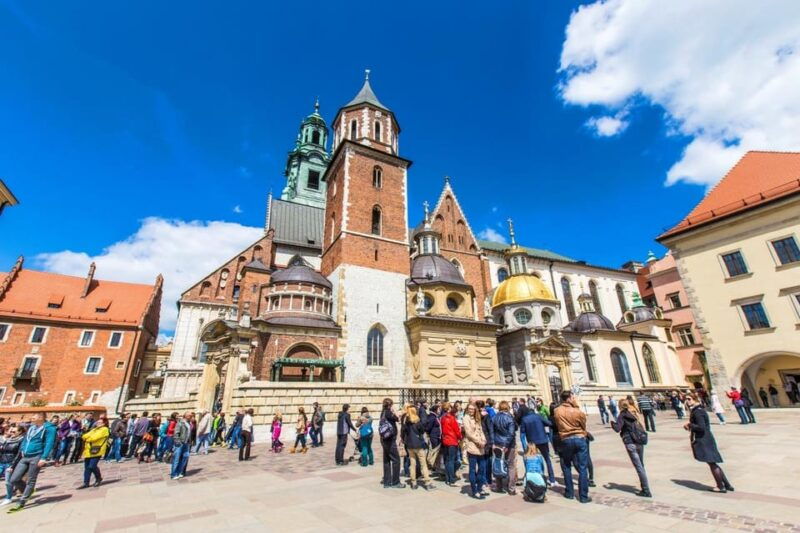 cracow-wawel-castle-cathedral-rynek-underground-lunch