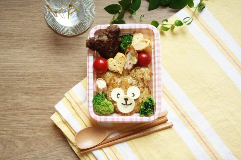 create-a-kawaii-teddy-bear-bento-in-tokyo