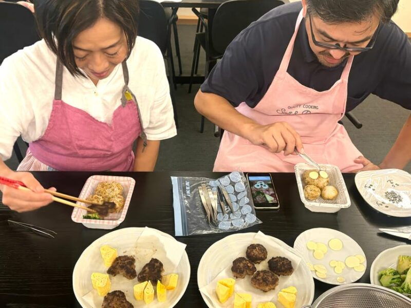 create-a-kawaii-teddy-bear-bento-in-tokyo