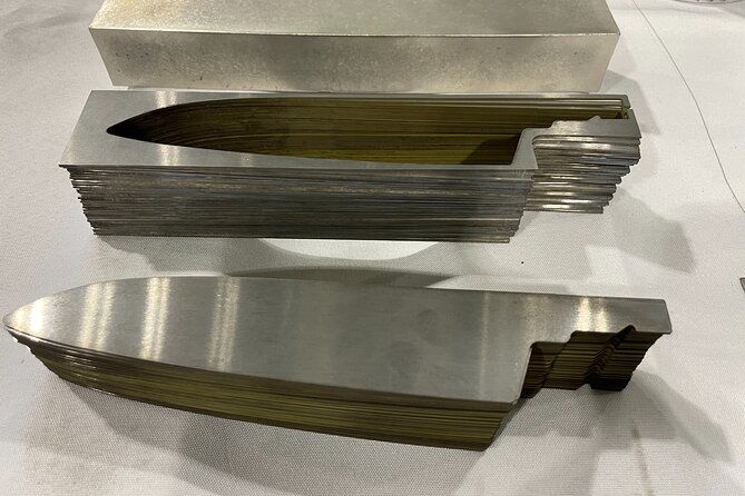 create-your-own-pocket-knife-in-miracle-kitchen-knife-factory