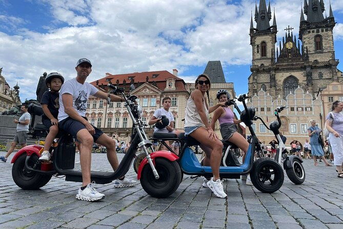 create-your-own-route-on-escooter-and-enjoy-prague-on-wheels