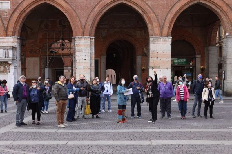 cremona-city-of-art-and-music-in-italian