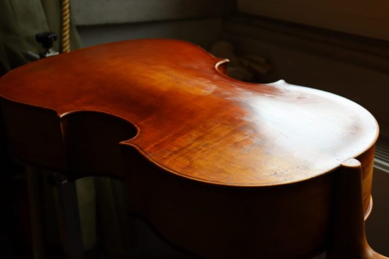 cremona-visit-the-violinmaker-school-the-secret-of-strad