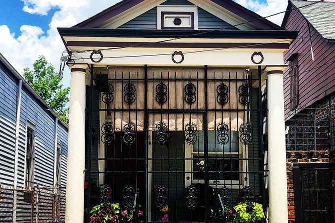 creole-architecture-of-the-marigny-tour