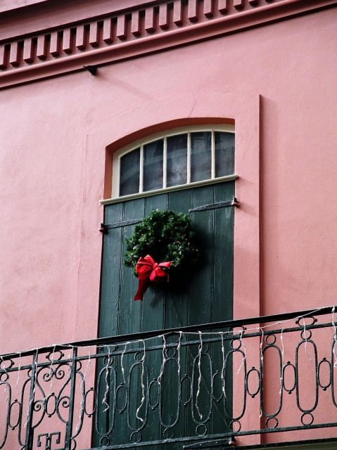 Crescent City Christmas: A Festive Tour of New Orleans - An In-Depth Look at the Crescent City Christmas Tour