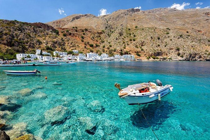 creta-private-transfer-from-heraklion-her-airport-to-agia-pelagia