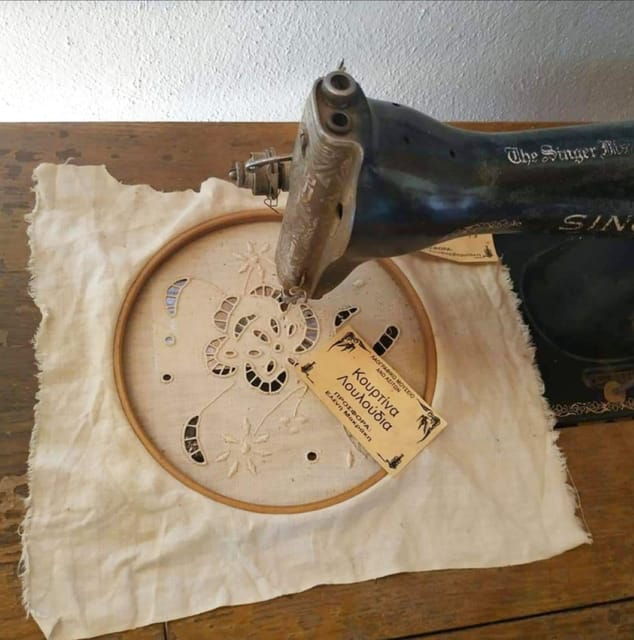 cretan-traditional-village-assites-with-food-and-drinks