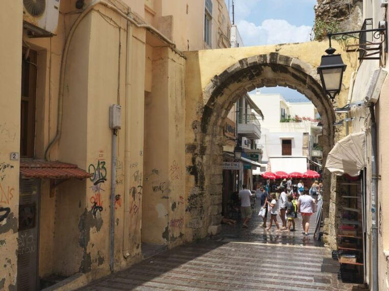 crete-arriving-by-cruise-ship-at-chania-port-of-souda