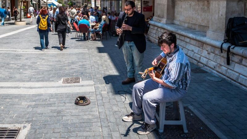 crete-day-tour-to-heraklion-city-market-cretaquarium