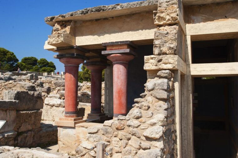 crete-knossos-palace-and-museum-skip-the-line-guided-tour