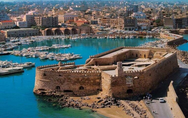 crete-knossos-palace-heraklion-city-market-guided-tour