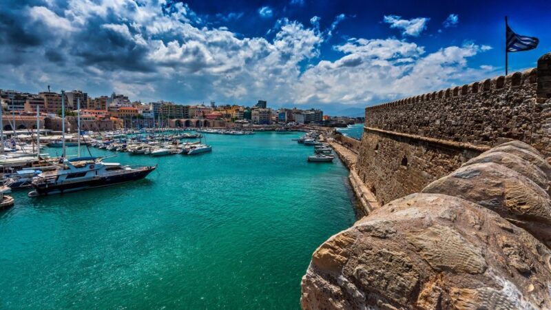 crete-knossos-palace-heraklion-city-tour