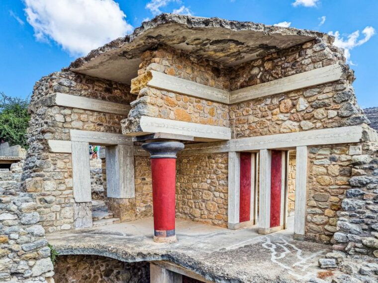 crete-knossos-palace-heraklion-city-tour