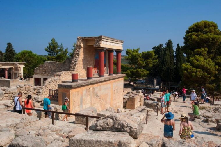 crete-knossos-palace-heraklion-city-tour