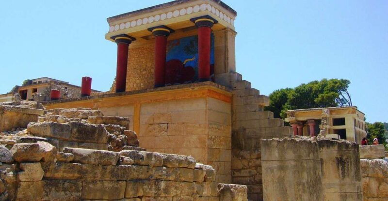 crete-knossos-palace-heraklion-guided-tour