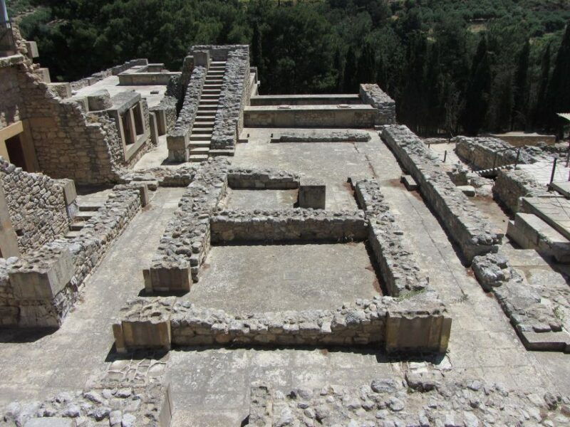 crete-knossos-palace-heraklion-guided-tour
