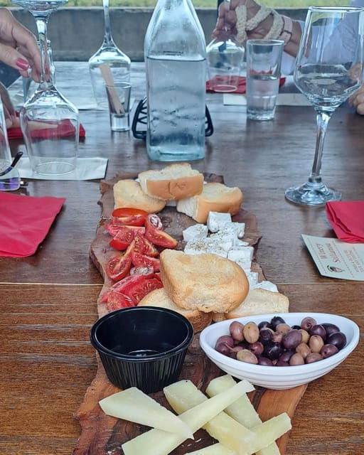 crete-knossos-palace-winery-olive-oil-tour-with-lunch