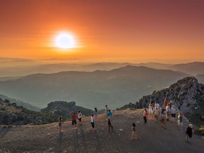crete-land-rover-safari-with-sunset-viewing-dinner-wine