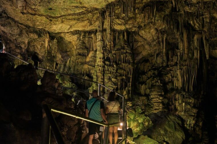 crete-lasithi-plateau-zeus-cave-tour