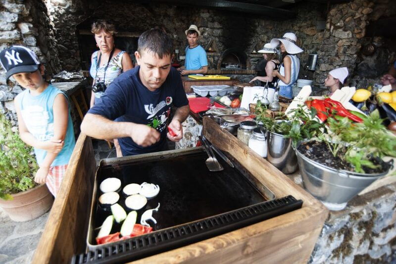 crete-lassithi-plateau-kera-monastery-pottery-factory