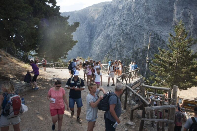 crete-samaria-gorge-hike