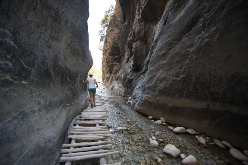crete-samaria-gorge-hike