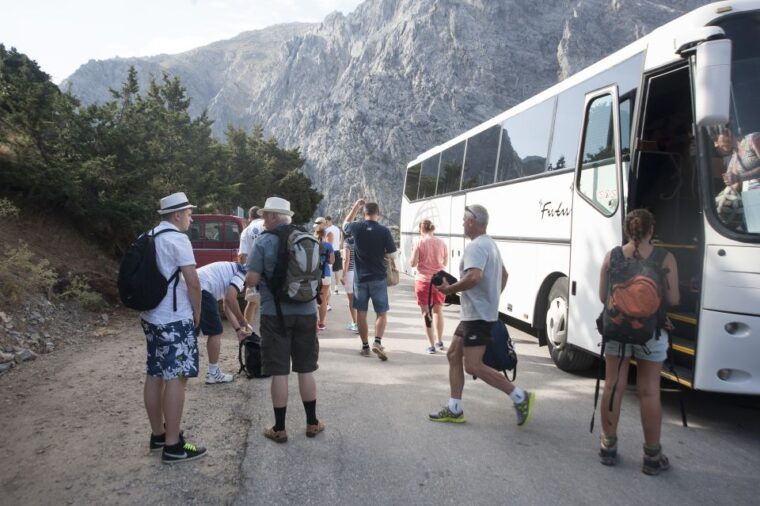 crete-samaria-gorge-hike