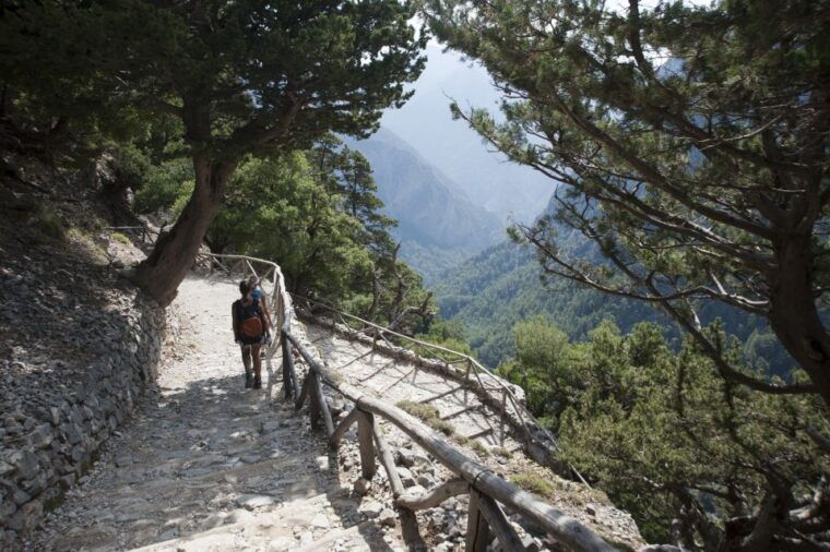 crete-samaria-gorge-hike