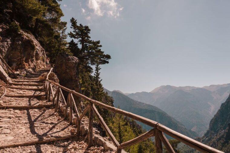 crete-samaria-gorge-hiking