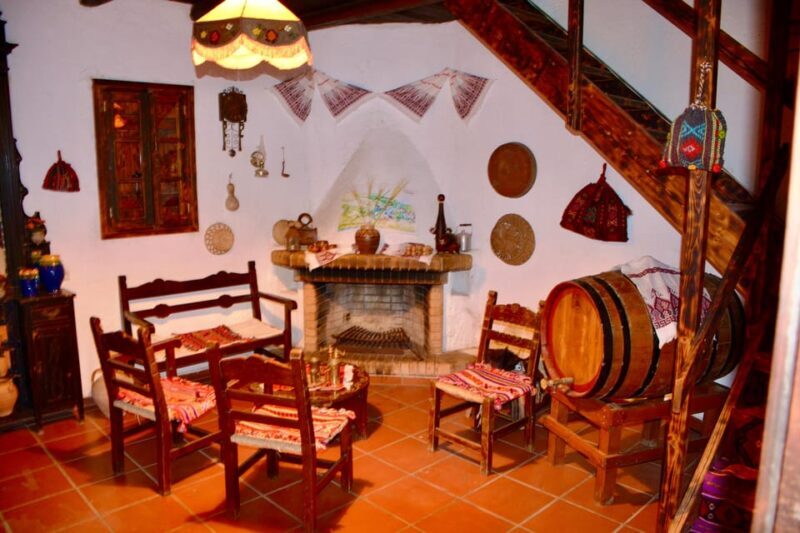 Crete: Traditional Cretan Night: Live Show and Dinner - Who Will Love This Tour?