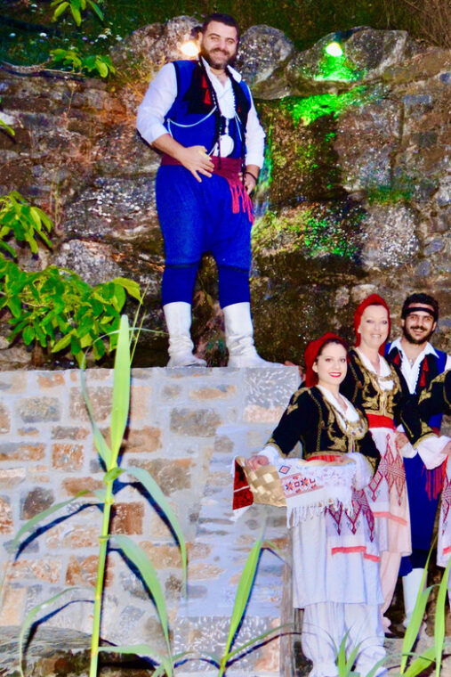 crete-traditional-cretan-night-live-show-and-dinner