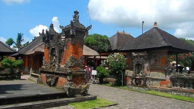 cretya-ubud-rice-terrace-temple-waterfall-day-tour