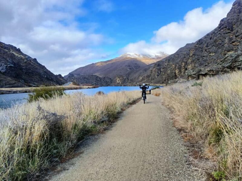 Cromwell: Lake Dunstan Trail Bike Rental and Luxury Shuttle - Practical Details and Tips