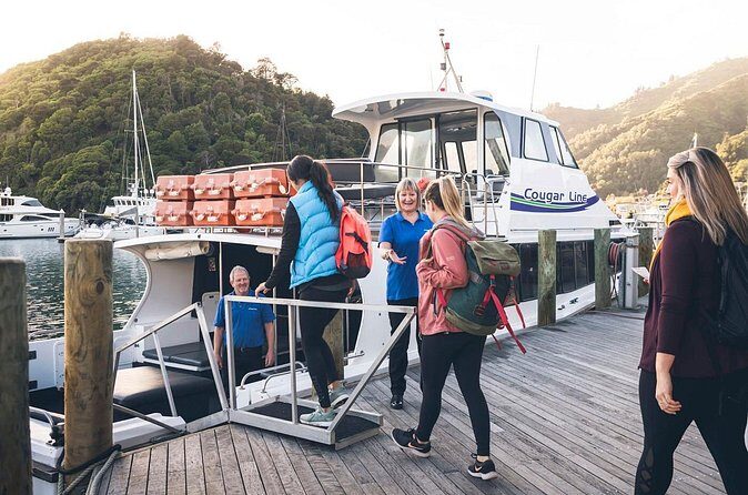 Cruise and Lunch at Furneaux Lodge - The Scenic Cruise