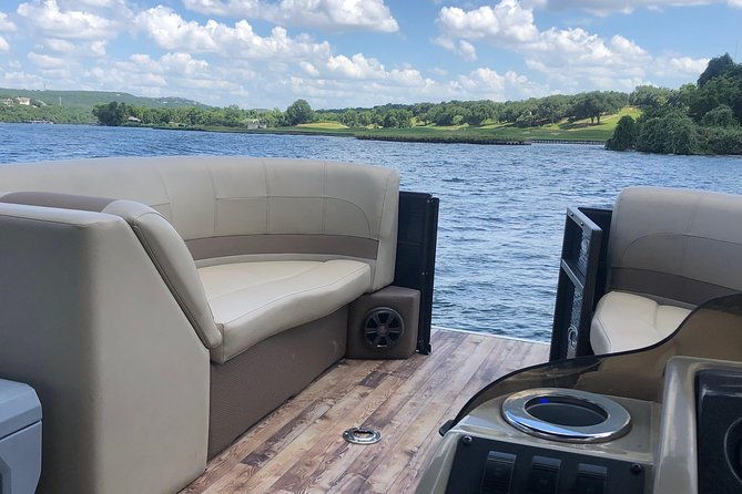 cruise-austins-beautiful-lakes