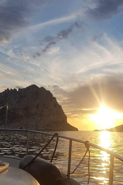 cruise-coffee-and-swimming-in-the-calanques-of-frioul