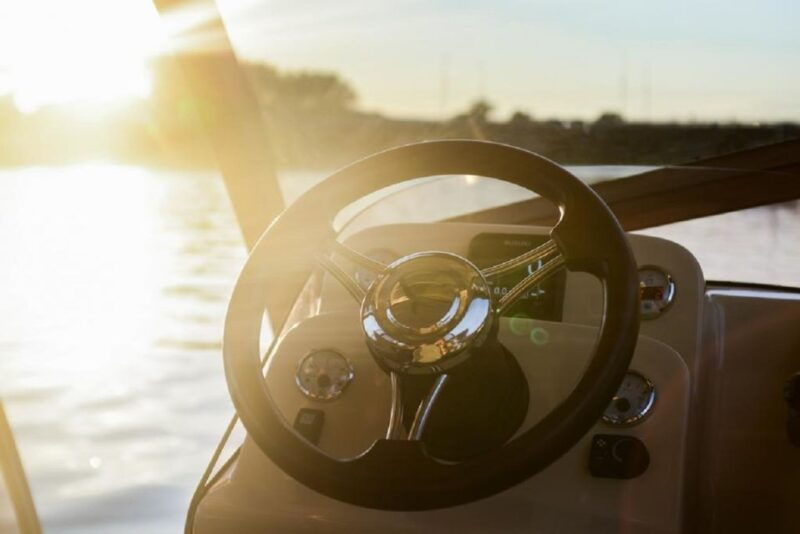 cruise-on-the-krakow-vistula-guided-tour-in-former-ghetto