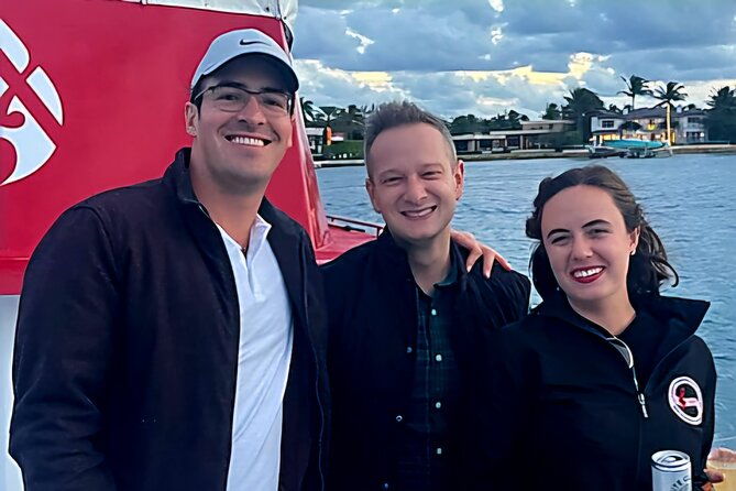cruise-the-palm-beach-intracoastal-on-a-90-minute-tour