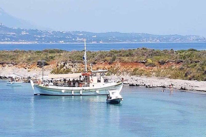 cruise-to-white-rocks-xi-beach-with-lunch-and-wine