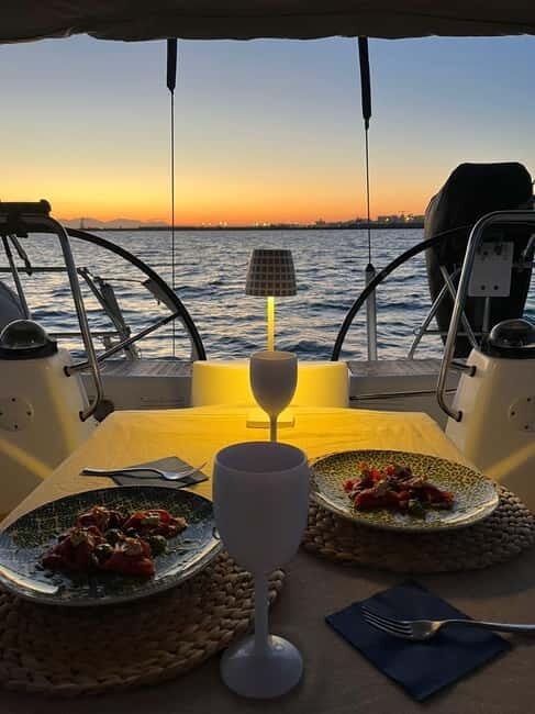 Cruise with dinner in Cagliari - Key Points
