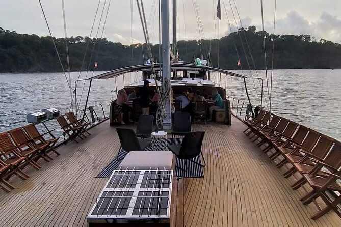 cruising-on-a-100-wooden-sail-ship-in-province-of-puntarenas