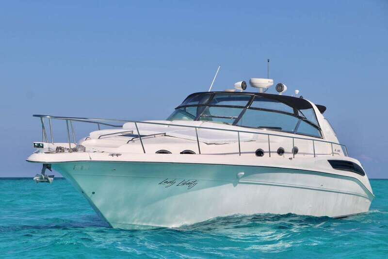 Cruising paradise in a luxury yacht in Cancun - The Sum Up
