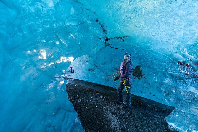Crystal Blue Ice Cave - Super Jeep From Jökulsárlón Glacier Lagoon - The Value of the Tour