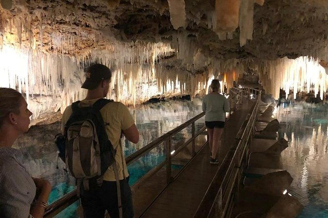 crystal-caves-and-bermuda-underwater-exploration-institute-admission