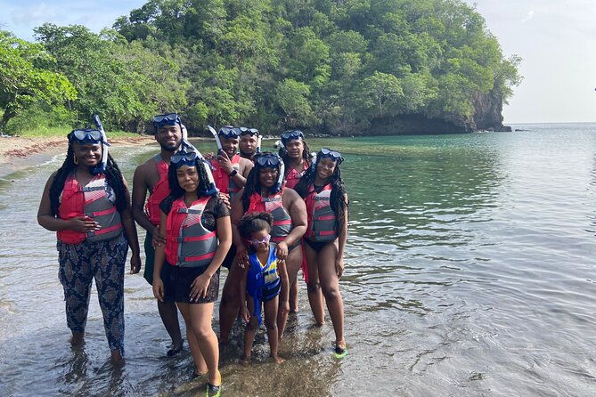 crystal-kayaking-in-st-vincent-siteseeing-with-cass