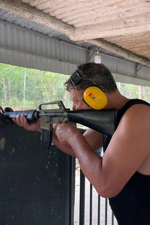 cu-chi-tunnel-superior-small-group-tour