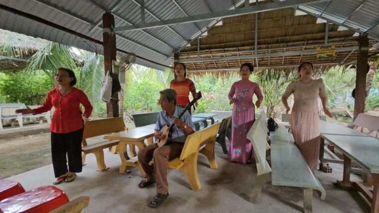 cu-chi-tunnels-and-mekong-delta-adventure-1-day