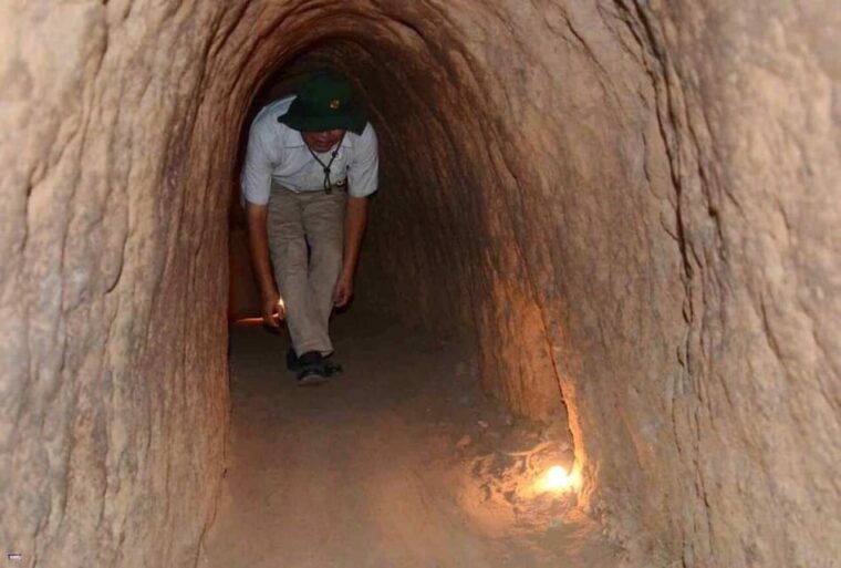 cu-chi-tunnels-and-mekong-delta-day-trip